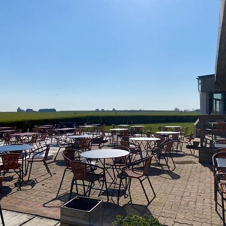 Logis Hotel & Restaurant De L'Aerodrome De La Baie De Somme Buigny-Saint-Maclou Kültér fotó
