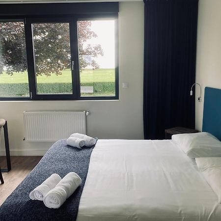 Logis Hotel & Restaurant De L'Aerodrome De La Baie De Somme Buigny-Saint-Maclou Kültér fotó