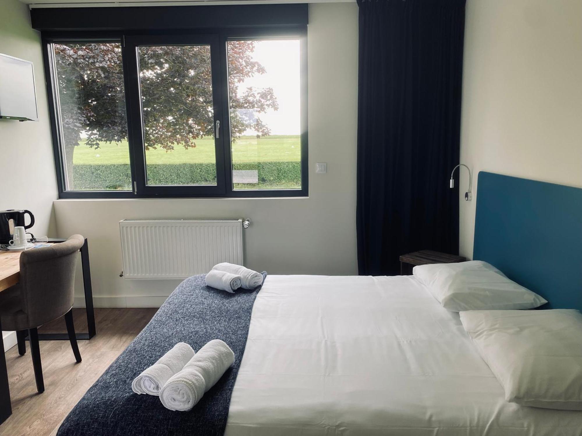 Logis Hotel & Restaurant De L'Aerodrome De La Baie De Somme Buigny-Saint-Maclou Kültér fotó